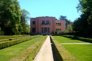 Casa de Serralves e um dos jardins