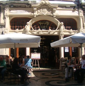 Entrada do Café Majestic