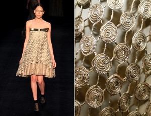 Desfila da Acquastudio no Fashion Rio 11/2012 - Vestido com capim dourado e detalhe