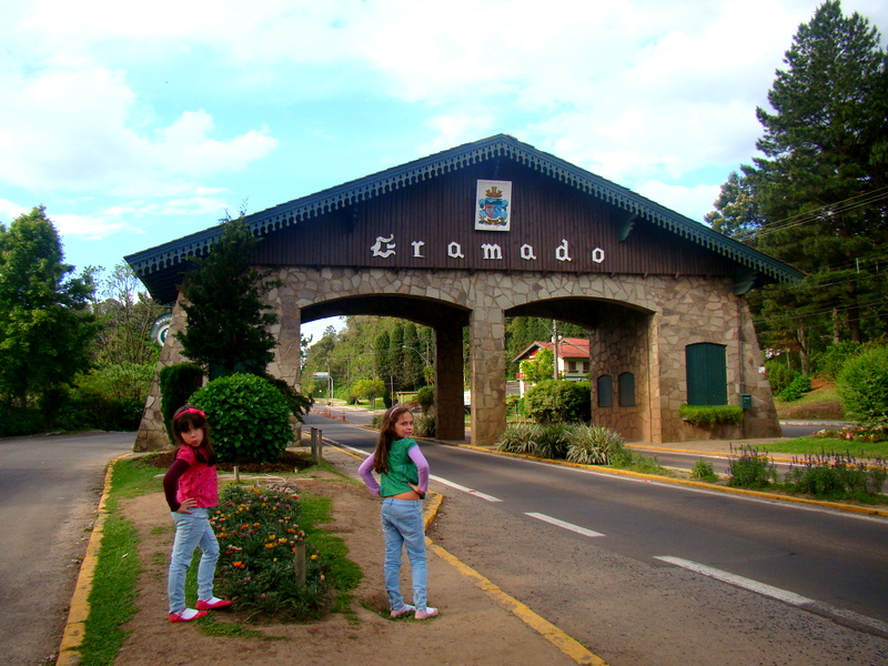 Pórtico de Gramado de quem vem pela Rota Romântica