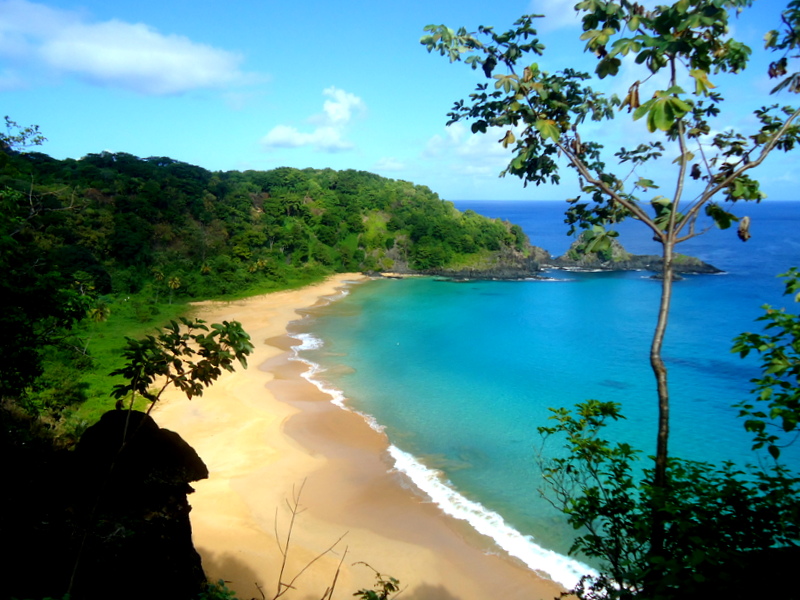 A praia mais bonita do mundo vista do alto do mirante