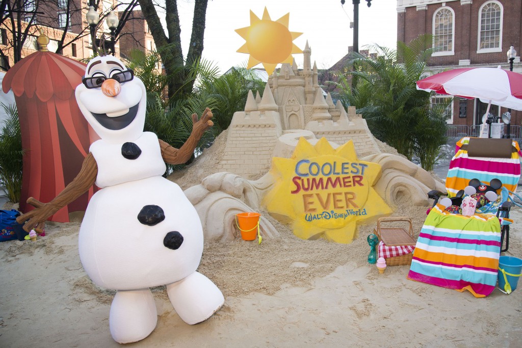 Olaf é o anfitrião do verão no Walt DIsney World Resort , afinal, ele ama a estação
