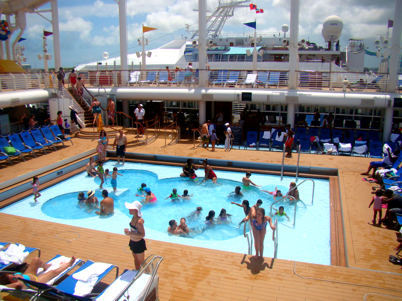 piscina do Mickey