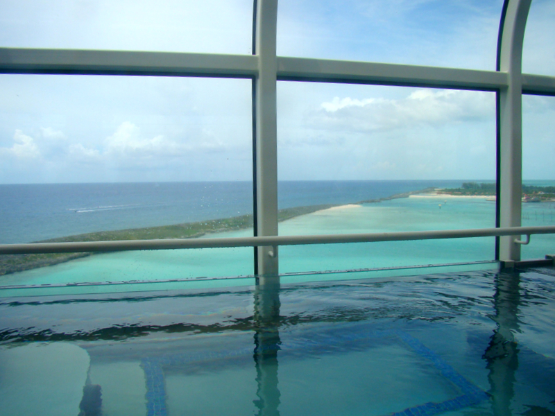 Castaway Cay vista da hidromassagem no Disney Dream