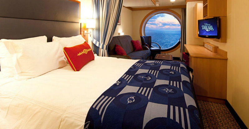 Deluxe Family Oceanview Stateroom - Disney Dream 