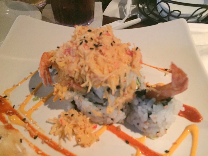 o menu é eclético e eu me encantei por esse sushi
