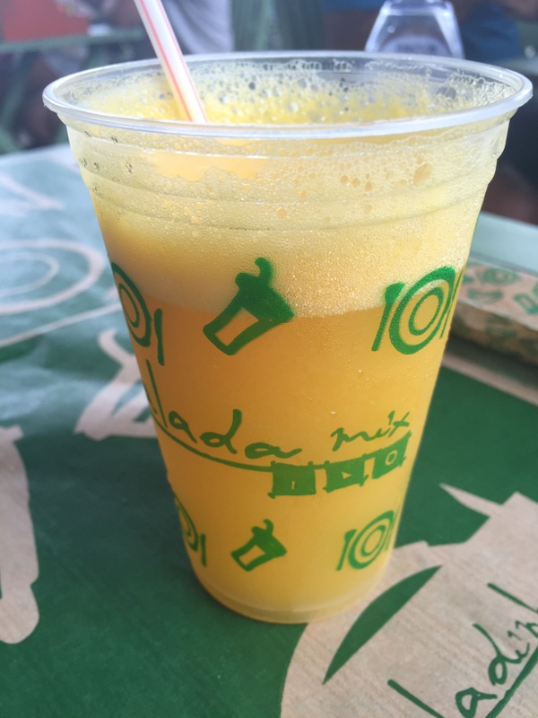 já cheguei a tomar mais de meio litro desse suco de maracujá lá... rs
