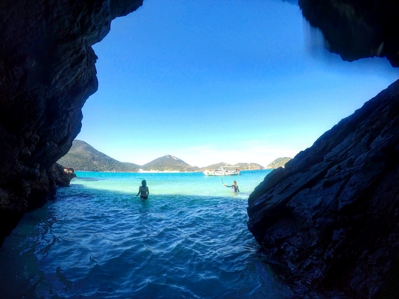 Passeio de barco em Arraial do Cabo