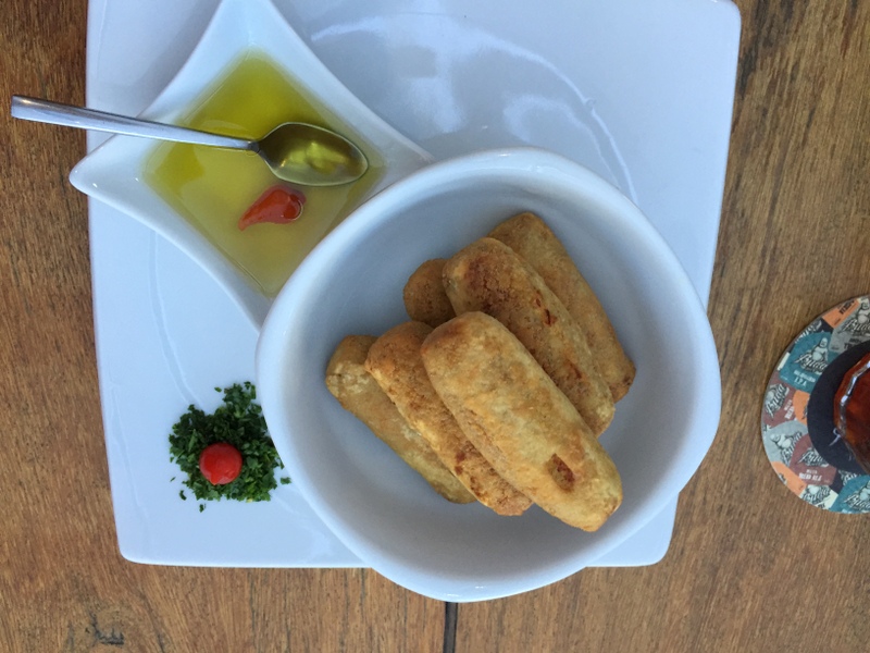 o bolinho de bacalhau ficou entre os meus preferidos 