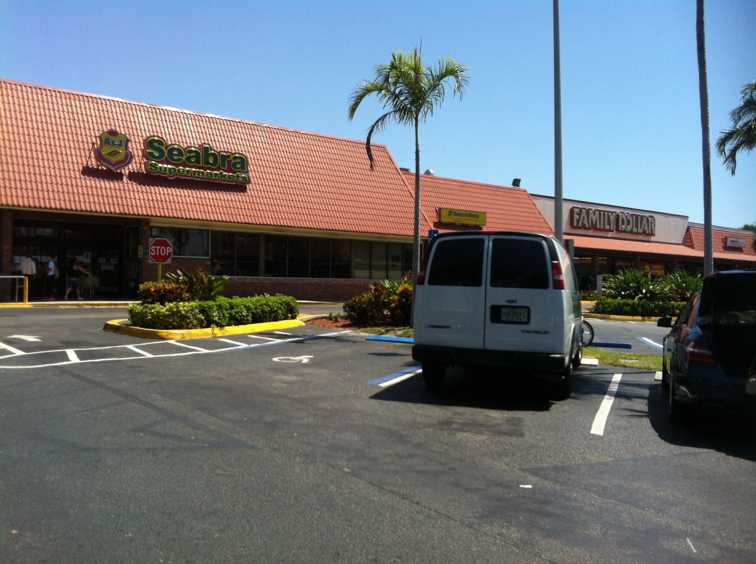 Seabra Supermarkets